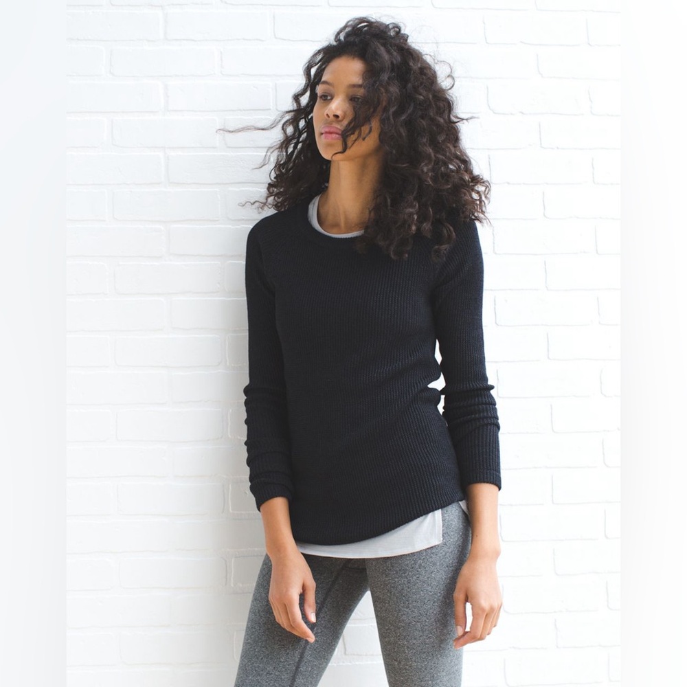 Lululemon Cabin Yogi Long Sleeve Cashmere Blend Sweater in Black Dark Gray